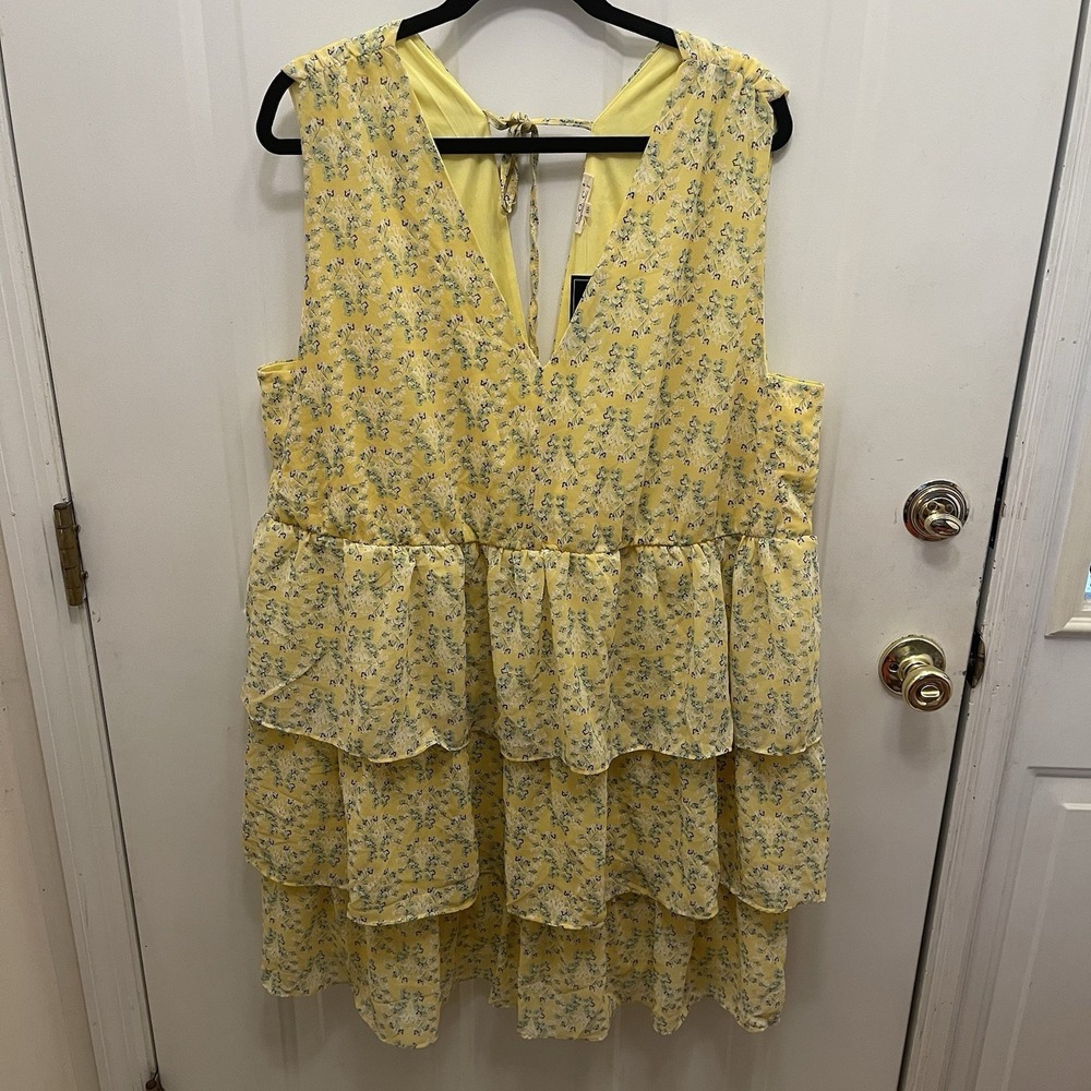Clothing Obsessed Company COC Sleeveless Tiered Yellow Floral Dress‎ V-neck 3x
